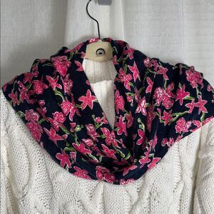 Lilly Pulitzer OS Navy Pink Floral Abby Knit Scarf
